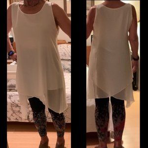 Lovely flowy white tunic